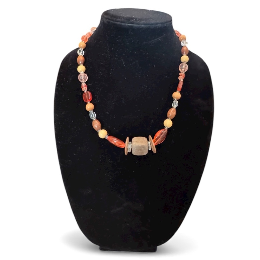 Elegant Multicolor Beaded Necklace with matching bracelet Like New